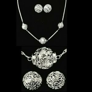 🍃⚘️925 Sterling Silver Filigree Floral Necklace & Earring Set
